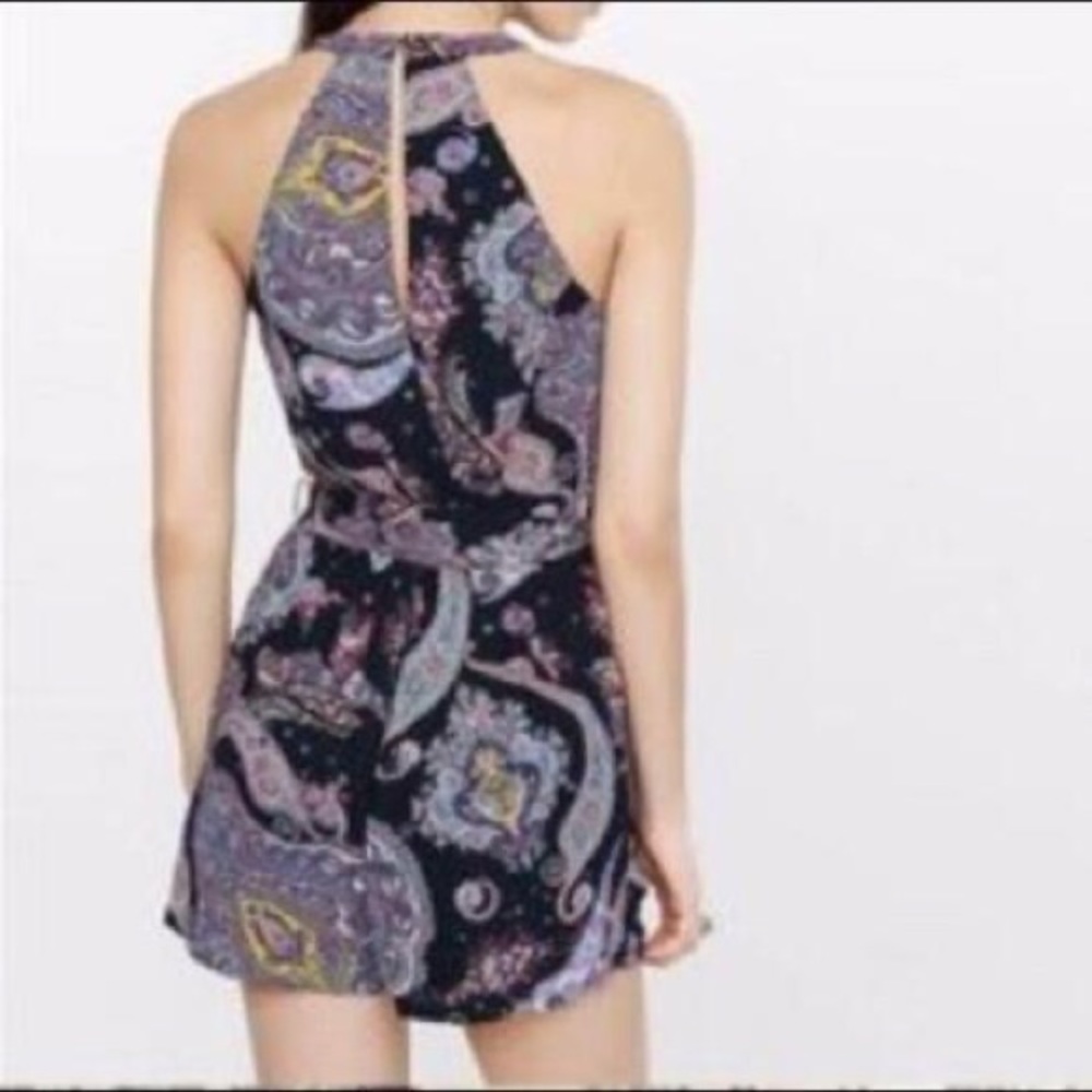 Express Paisley Romper - Picture 2 of 4
